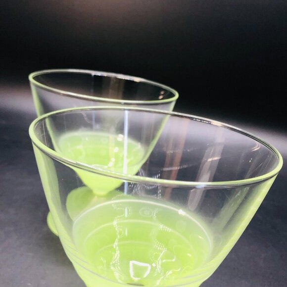 Art Deco Sherbet Custard Dessert Cup PAIR Vintage ARC FRANCE Citrus Green Glass - Picture 5 of 11